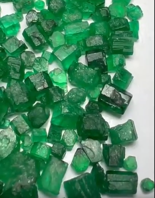 200 Carat Raw Emerald Stones