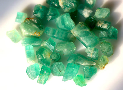 100 carats Panjshir Emeralds Rough Stones