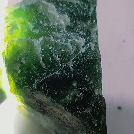 Idocrase / Vesuvianite Hydrogrossular Garnet 1 Killo.