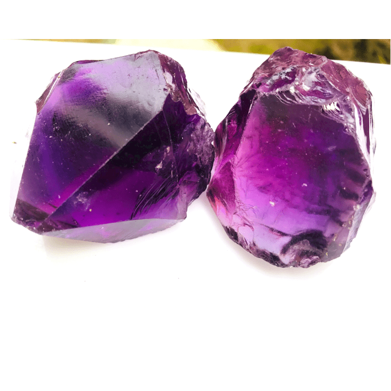 Rough Amthyst Gemstones for cutting