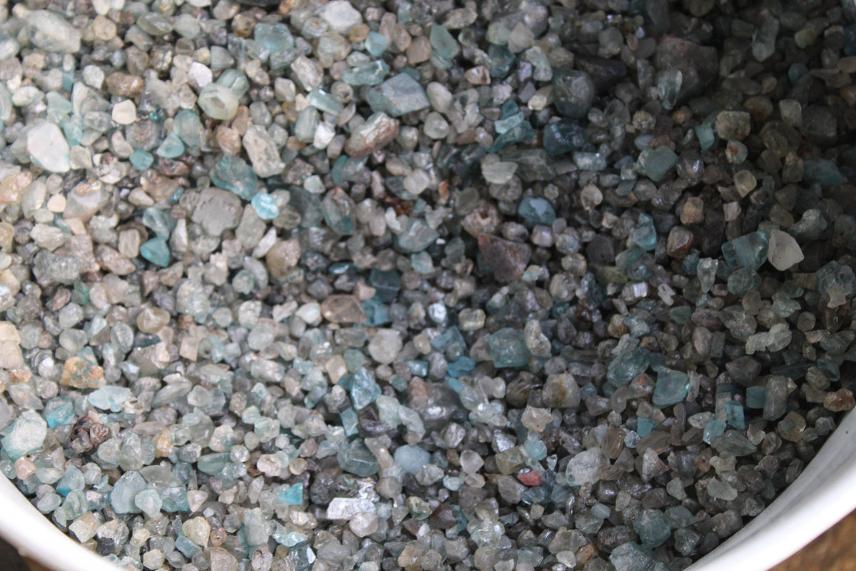 Natural Blue Zircon Stones Wholesale