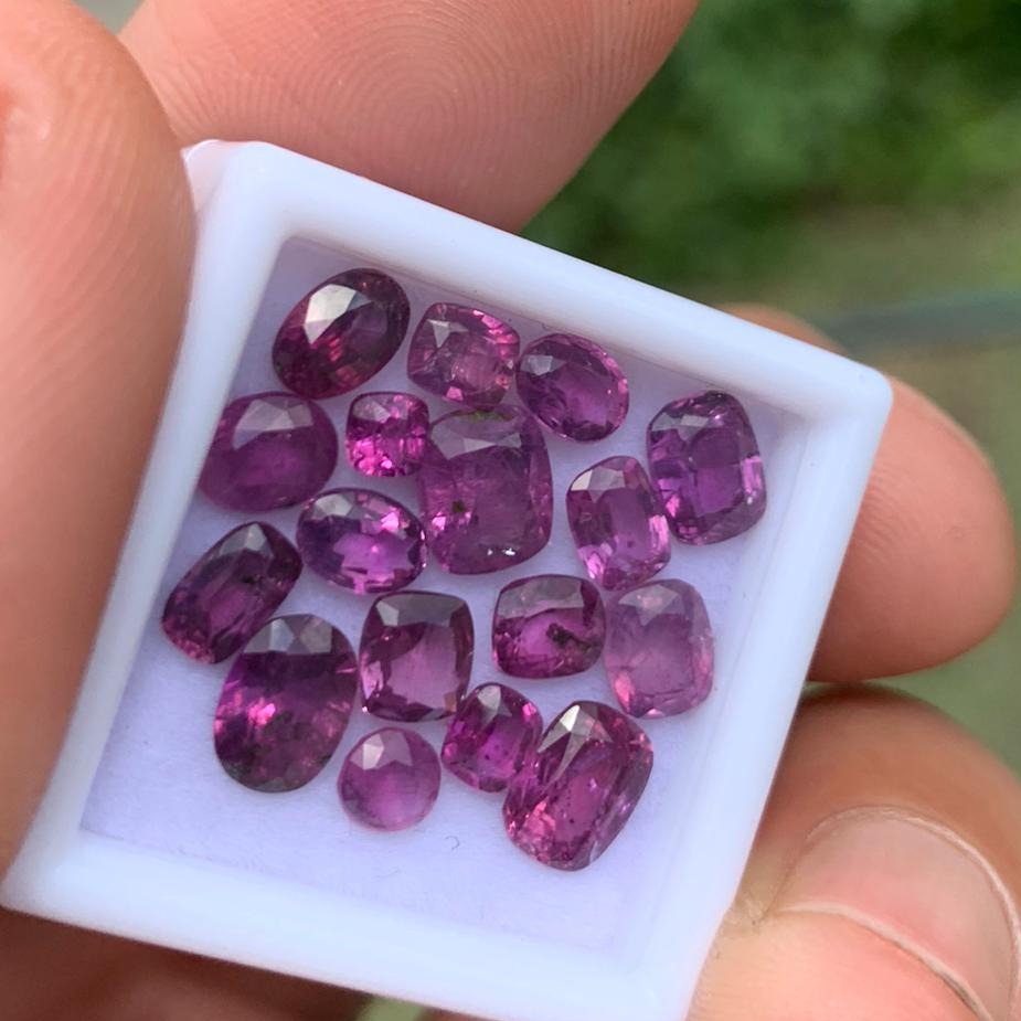 10 carats Natural Kashmir Sapphires Loose Stones