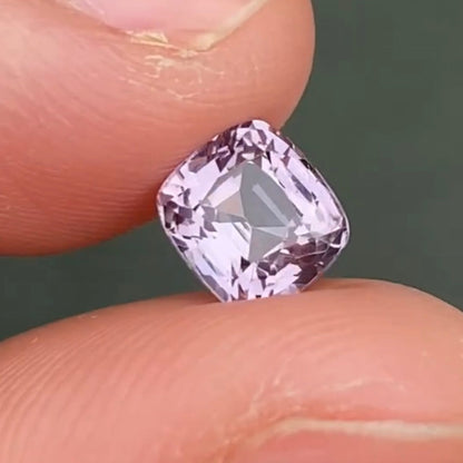 Natural spinel for jewelry