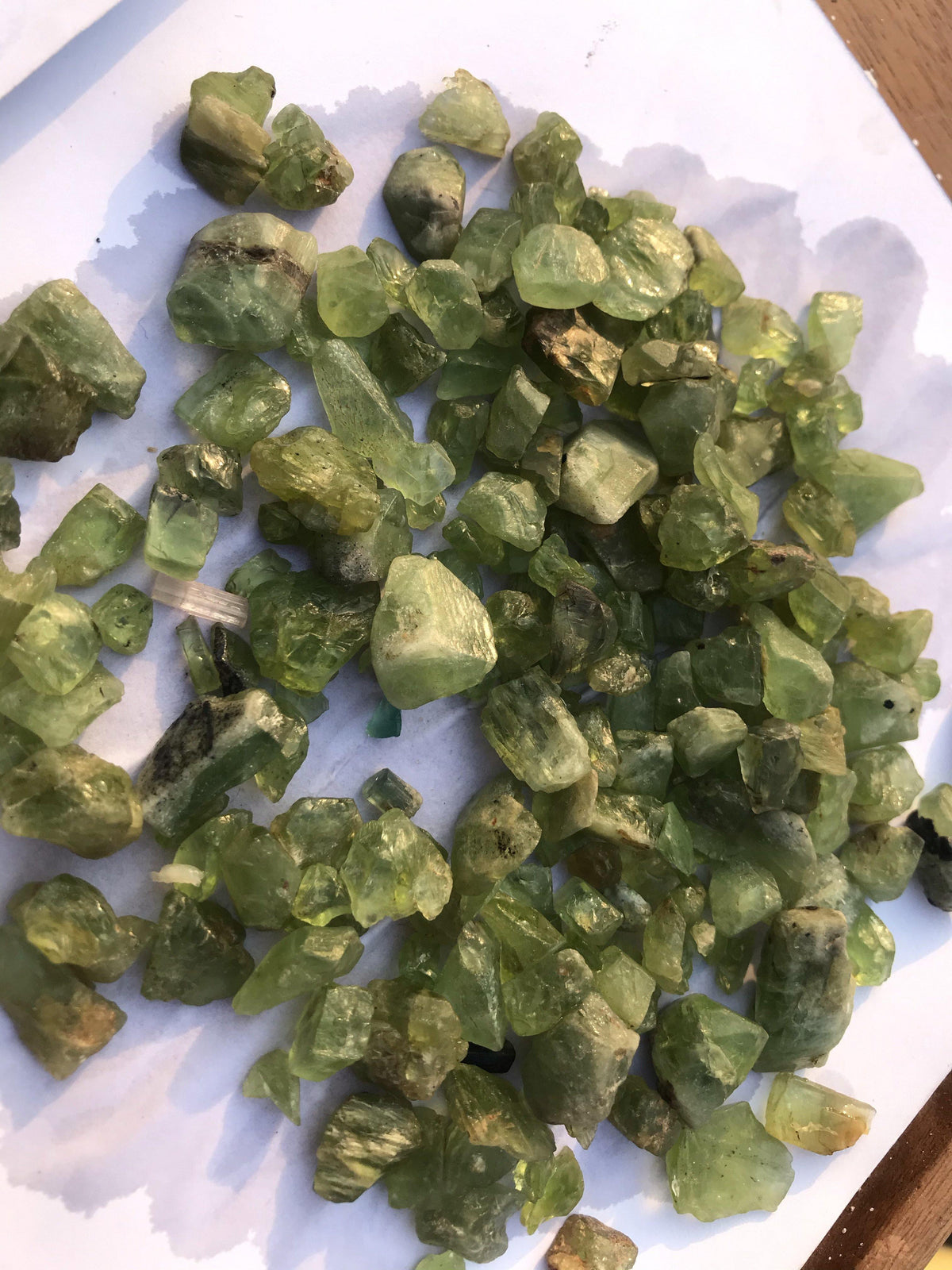 500 Grams Peridot Rough Stones for Cabbing - Folkmarketgems