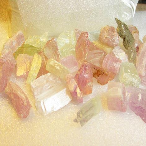 600 grams Natural Rough Kunzite Crystal