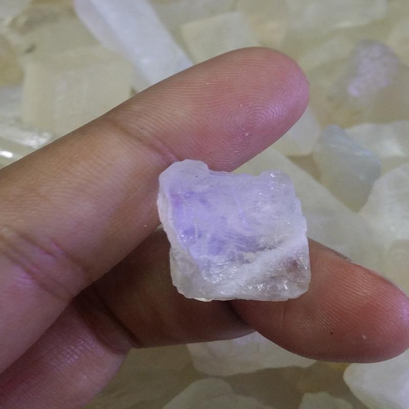 Uncut Moonstone Rough