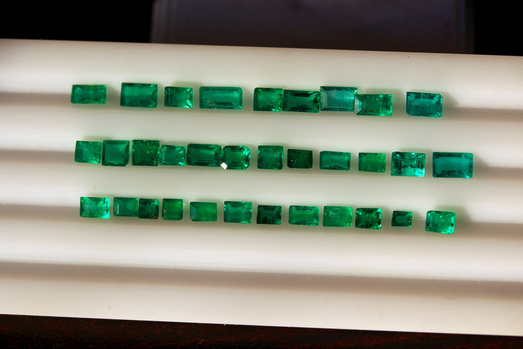 Emerald Loose Stones