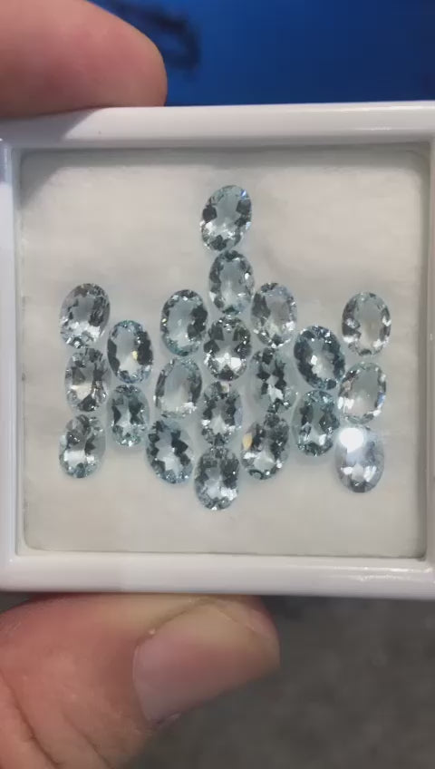 17 carats Oval Blue Aquamarine Loose Stones