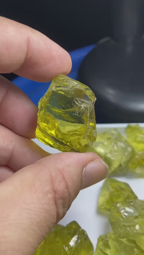 Deals on Facet Grade Raw Lemon Quartz for Faceting