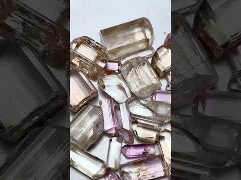 115 Carats Rare Raw Katlang Topaz For Faceting