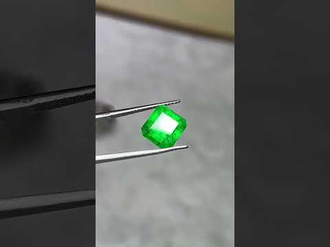 1 carats Natural Swat Emerald best quality