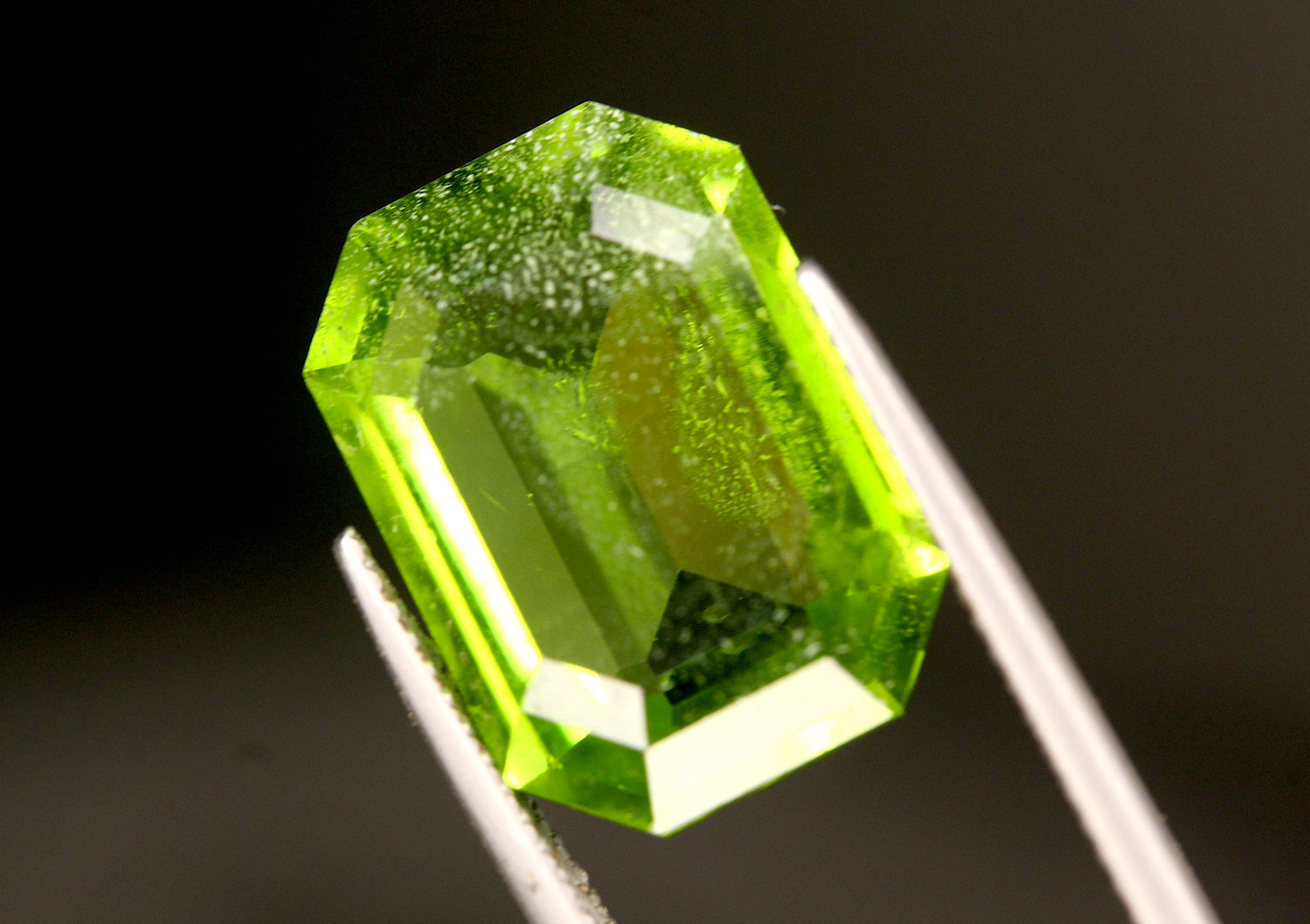 13 carats Natural Vivid Green Peridot from Supat