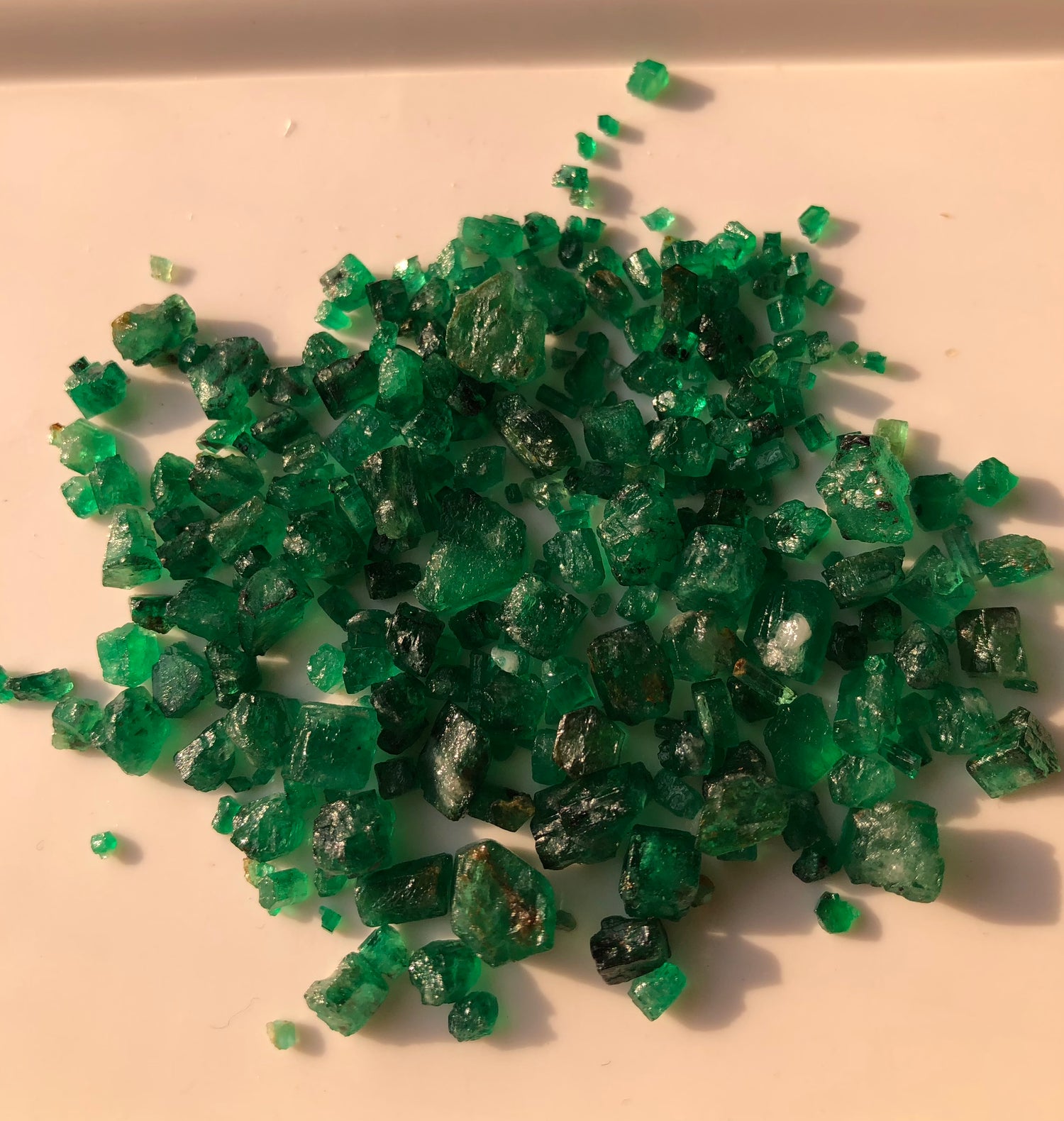 100 carats Vivid Green Raw Green Emerald