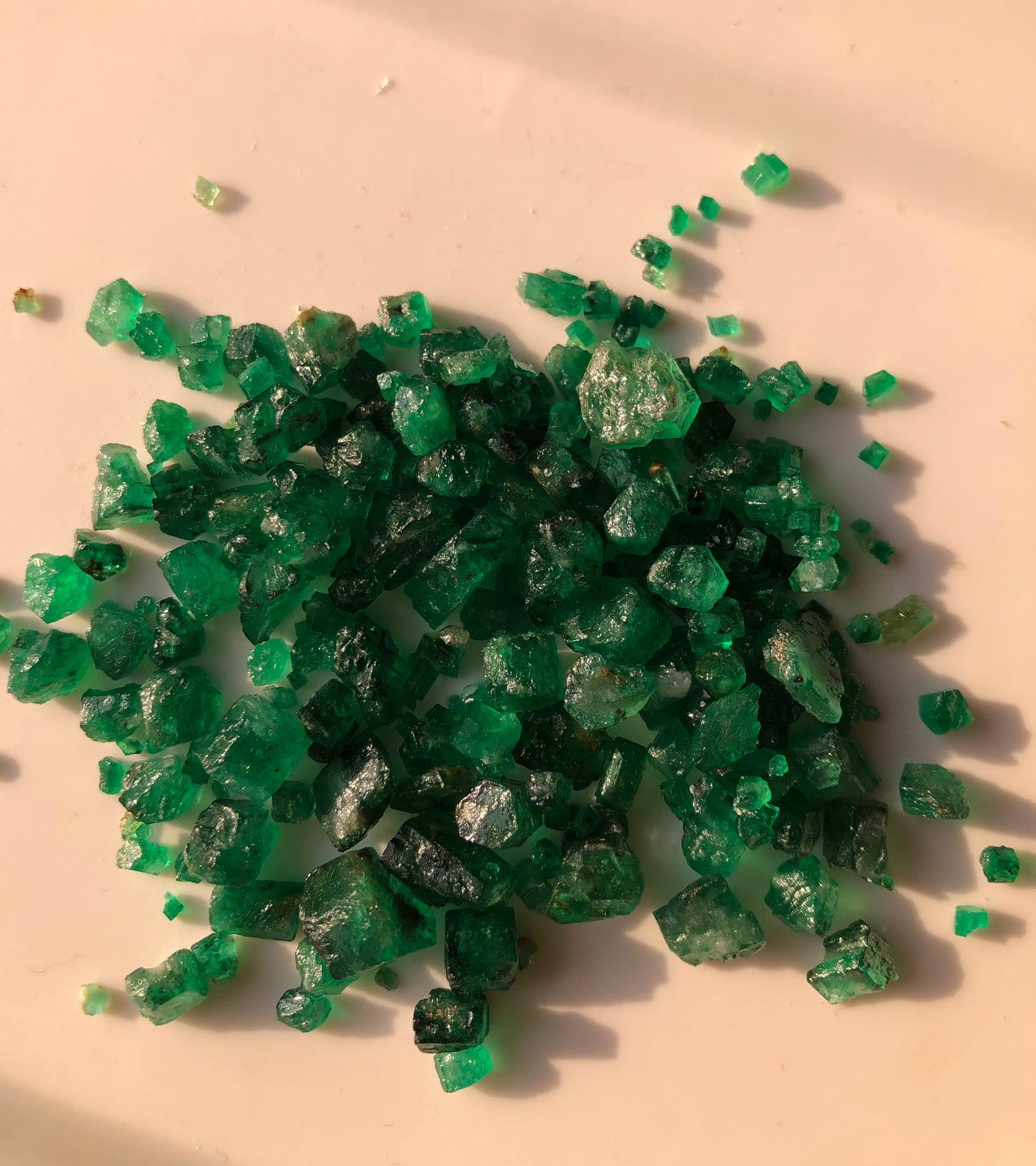 100 carats Vivid Green Raw Green Emerald