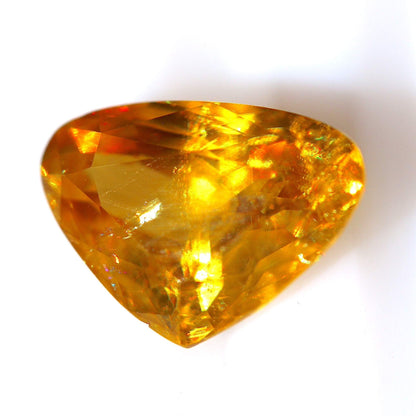 2.8 Carats Triangular Natural Rare Yellow Sphene Gemstone | Titanite