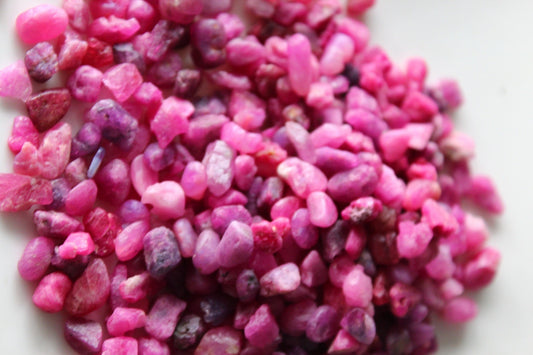 1KG Natural Raw Ruby Small size for beading, wirewrapping