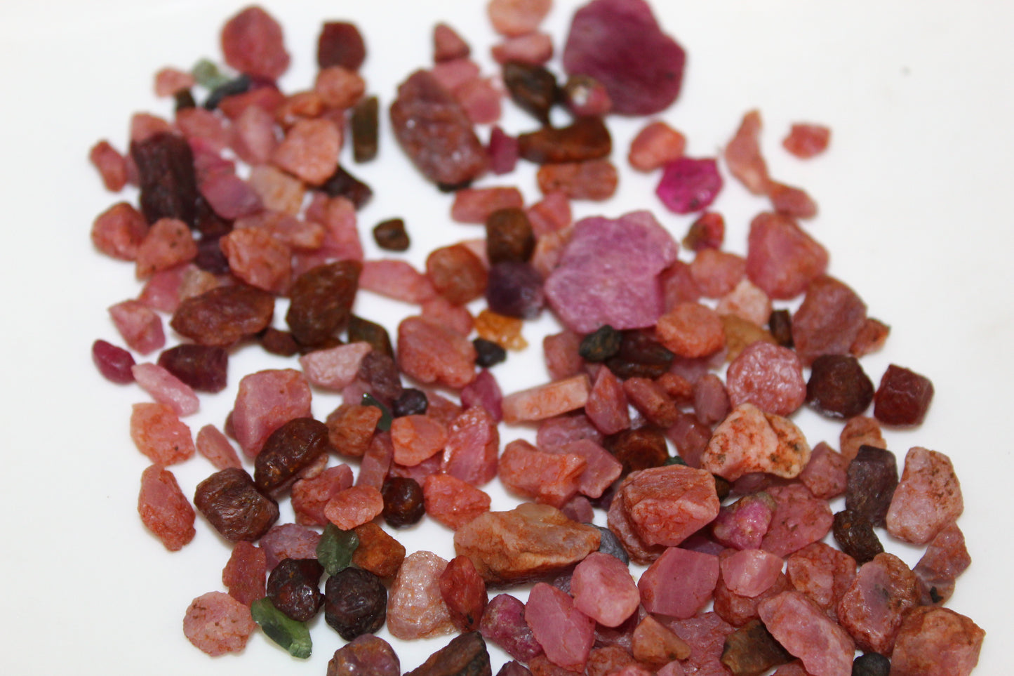 1KG Natural Raw Ruby Small size for cabbing / beading, wirewrapping