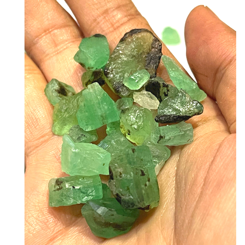 Buy Authentic Raw Emeralds Stones from Chitral Valley of Pakistan