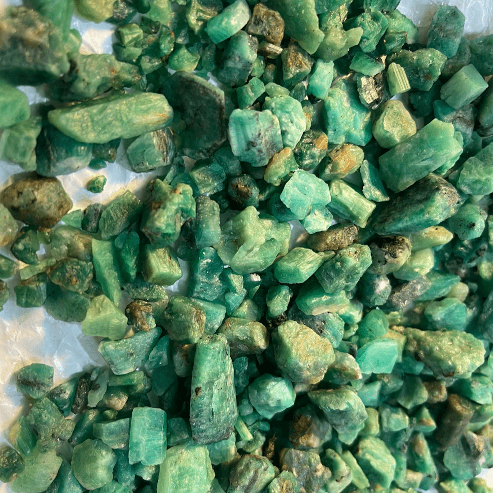 Buy Beads Grade Rough Emerald Stones online