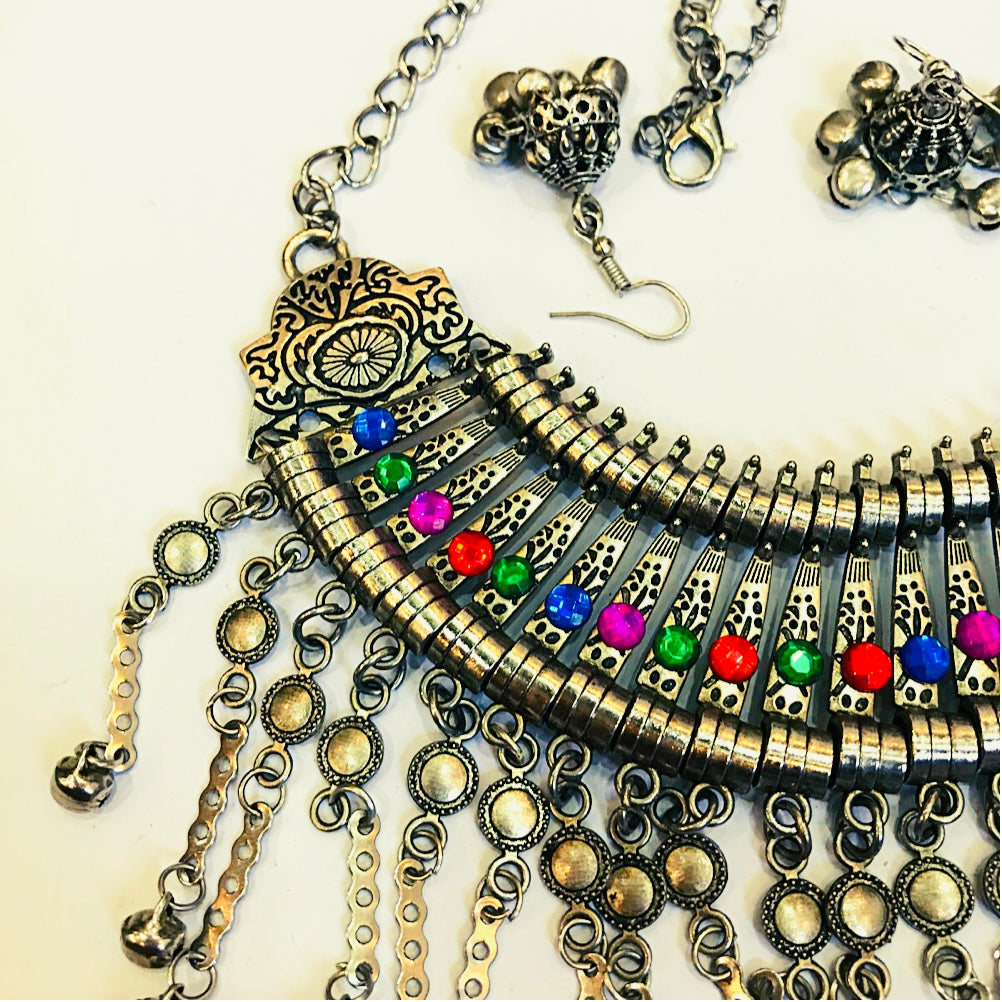 Beautiful Silver Big Necklace And Jhumki Earrings