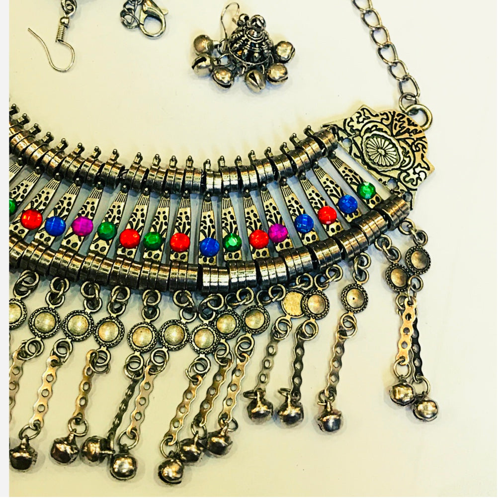 Beautiful Silver Big Necklace And Jhumki Earrings