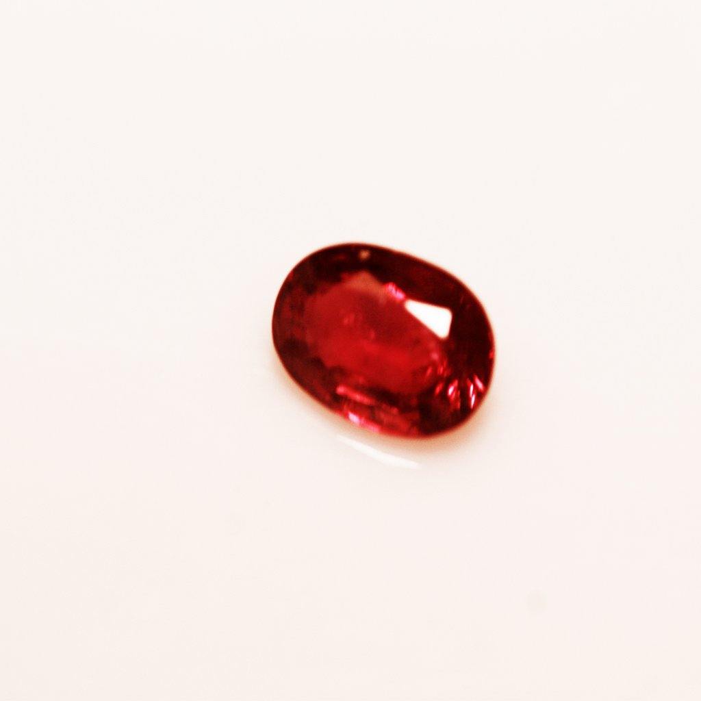 0.80ct Natural Ruby Gemtone for Sale.