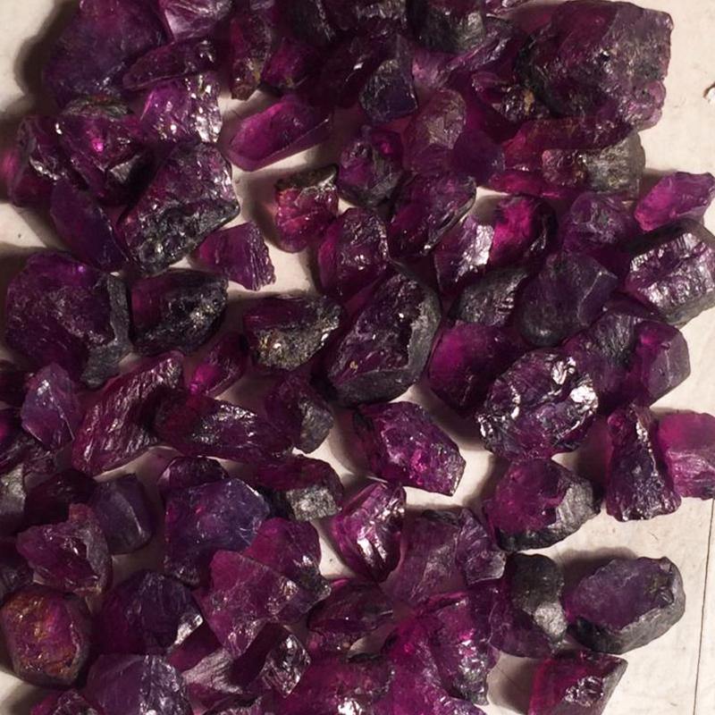 Natural Kashmir Sapphire Rough - Purple Kashmir Sapphire for Faceting